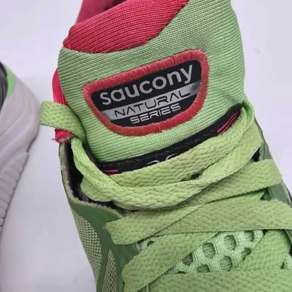 Saucony Kinvara 5 Women Size 7 Running Shoes Green Pink S10238-5 PowerGrid 4mm